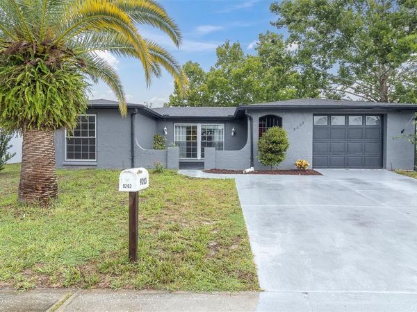 9203 GREENBRIAR LANE, PORT RICHEY, FL 34668