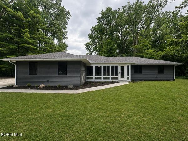 7221 Manore Road, Whitehouse, OH 43571
