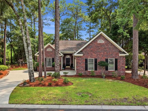 165 Berwick Dr., Pawleys Island, SC 29585