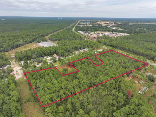 331 N Business, Freeport, FL 32439