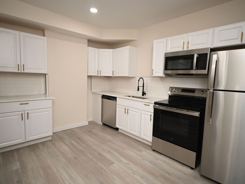 129 W 9th Street, Covington, KY 41011 Photo 11
