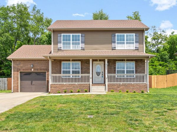 3459 Bradfield Dr , Clarksville, TN 37042