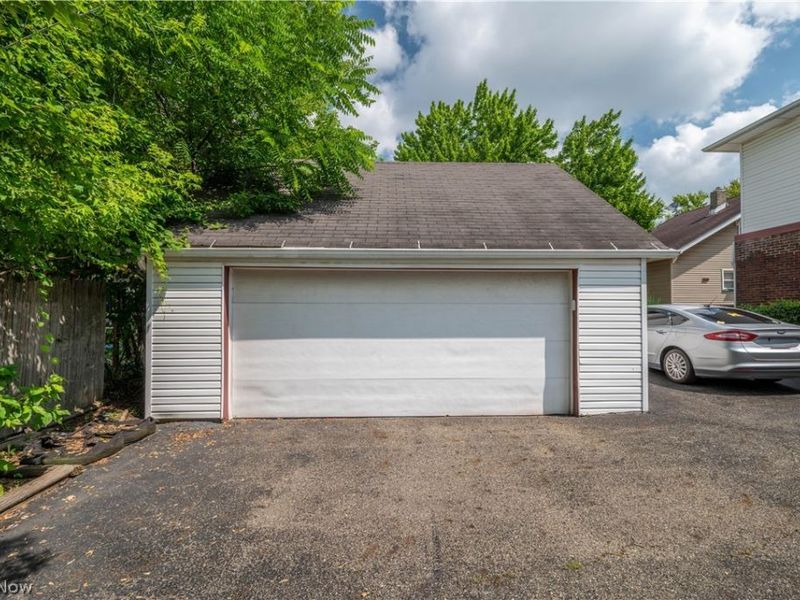 626 Woodbine Avenue SE, Warren, OH 44483 Photo 10