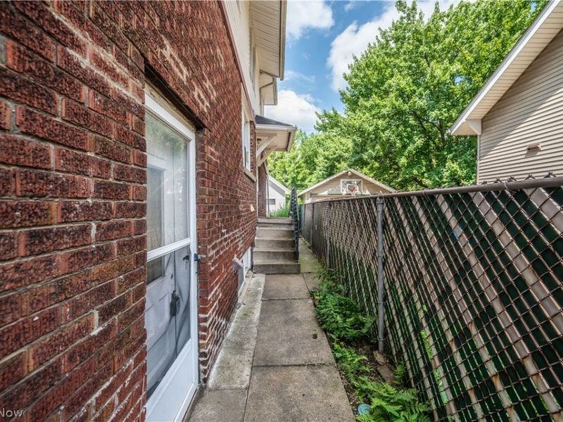 626 Woodbine Avenue SE, Warren, OH 44483 Photo 11