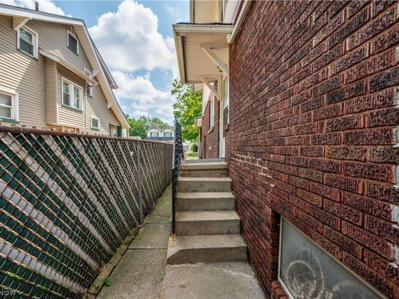 626 Woodbine Avenue SE, Warren, OH 44483 Photo 12