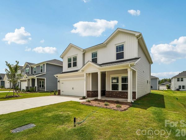 1604 Harper Landing Boulevard, Stanley, NC 28164