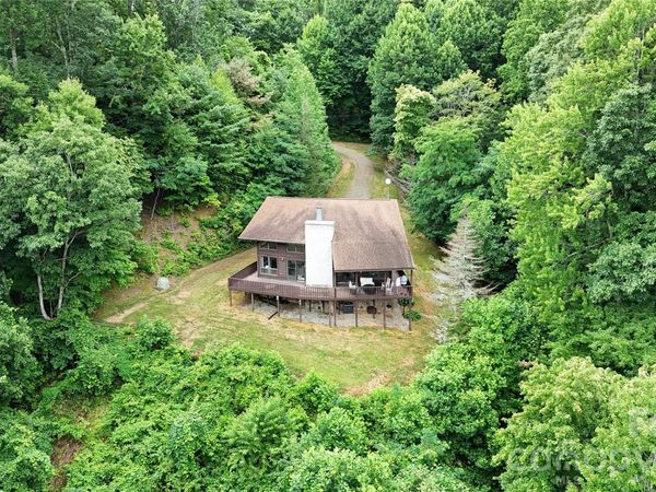 300 Buck Drive, Hot Springs, NC 28743