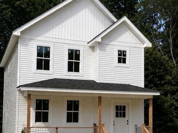 107 Price Street, Mount Holly, NC 28120