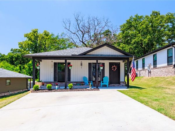 329 Lafayette Street , Van Buren, AR 72956
