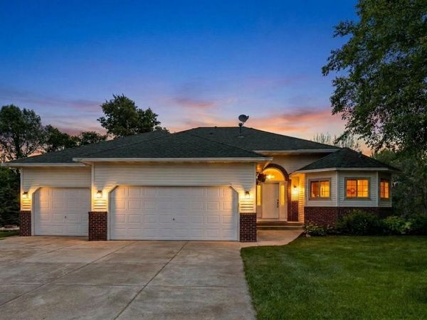 1505 14th Street SE, Forest Lake, MN 55025