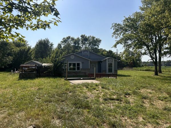 1199 Pershing Road , West Frankfort, IL 62896