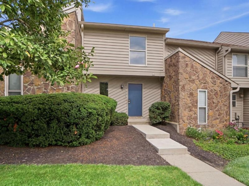 4908 Columbia Circle, West Chester, OH 45011 Photo 1