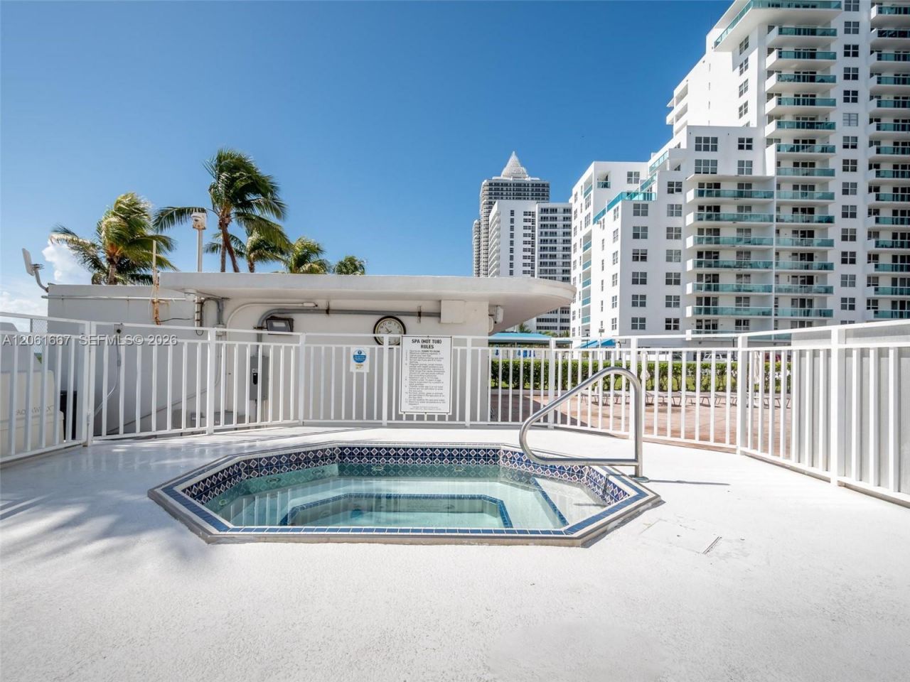 5005 Collins Ave, Unit 1506, Miami Beach, FL 33140 Photo