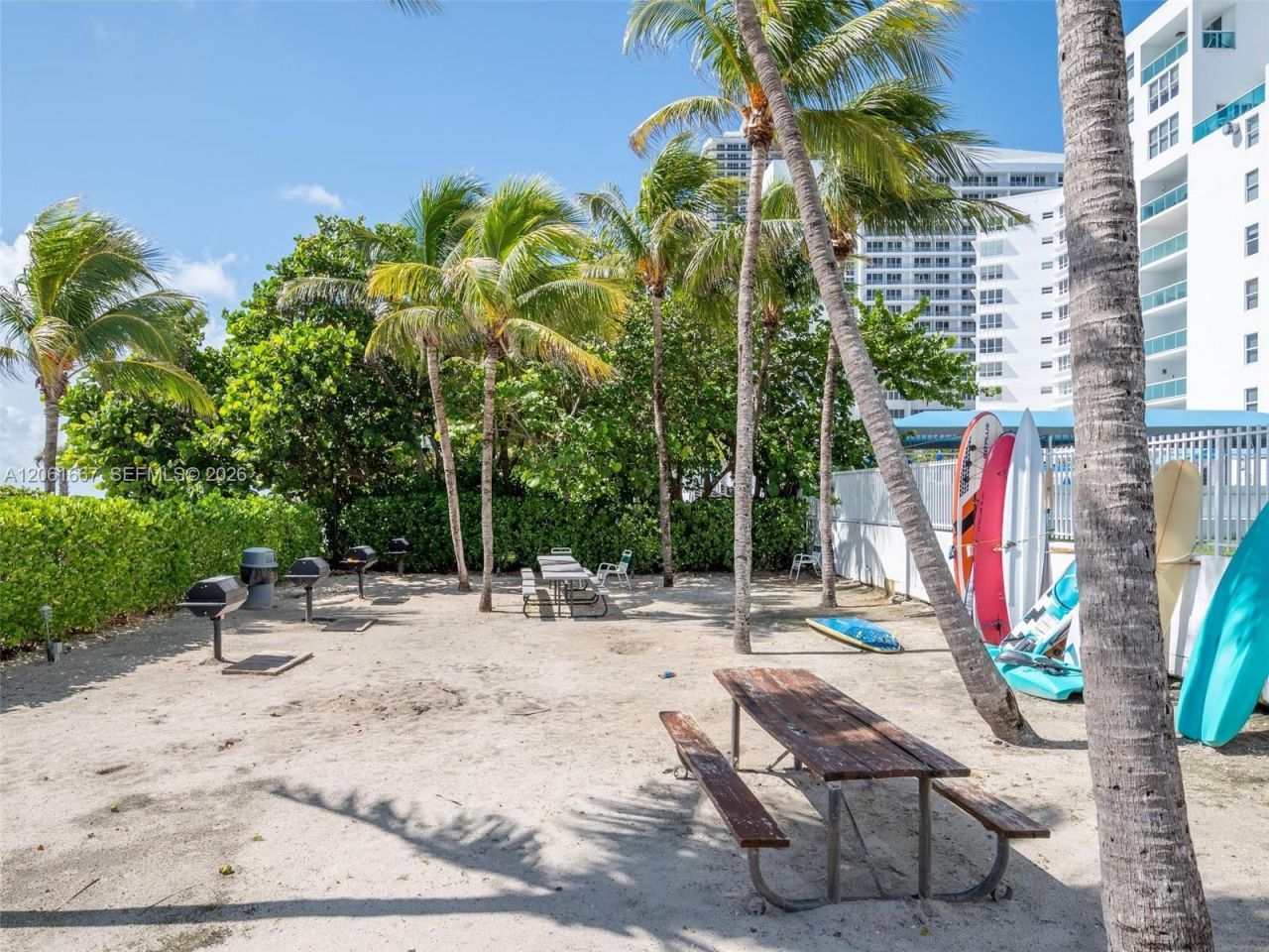 5005 Collins Ave, Unit 1506, Miami Beach, FL 33140 Photo
