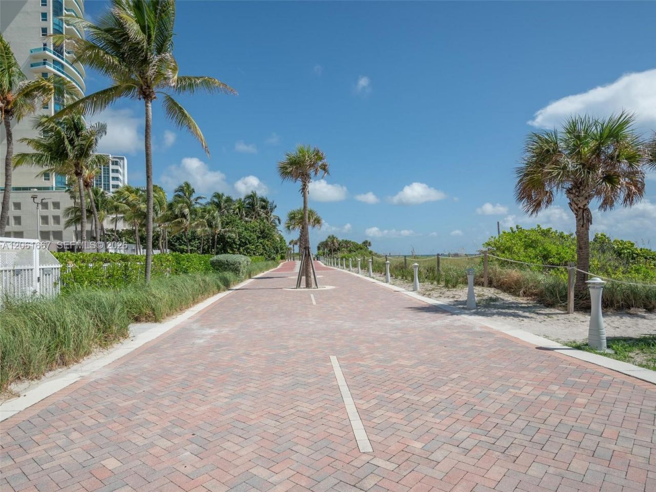 5005 Collins Ave, Unit 1506, Miami Beach, FL 33140 Photo