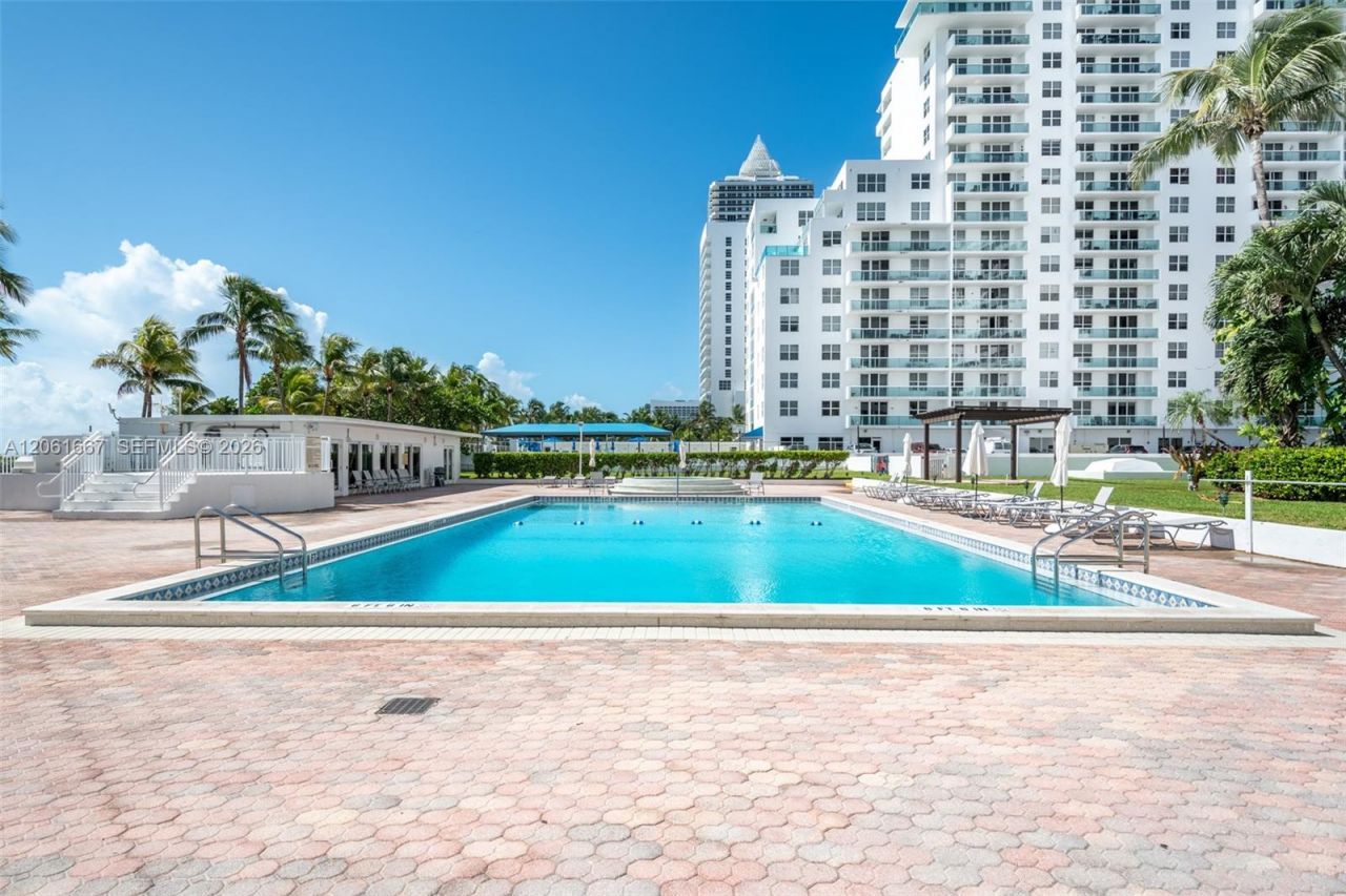 5005 Collins Ave, Unit 1506, Miami Beach, FL 33140 Photo
