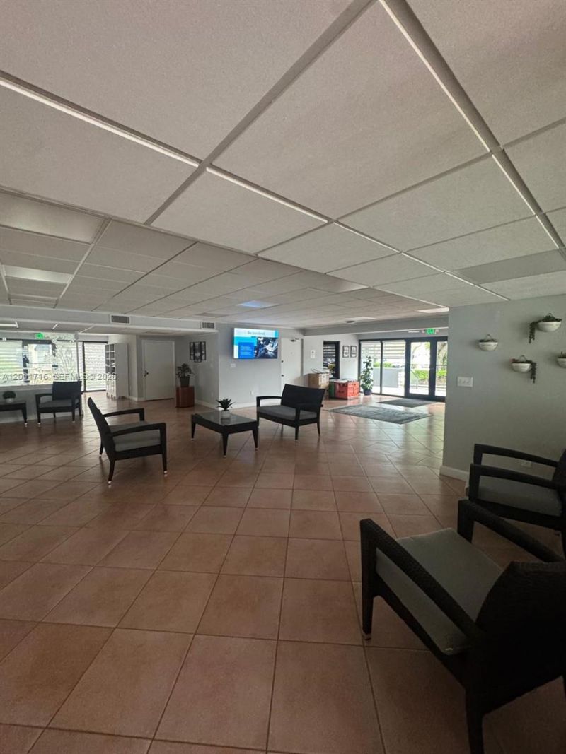 7705 SW 86th St , Unit B-211, Miami, FL 33143 Photo