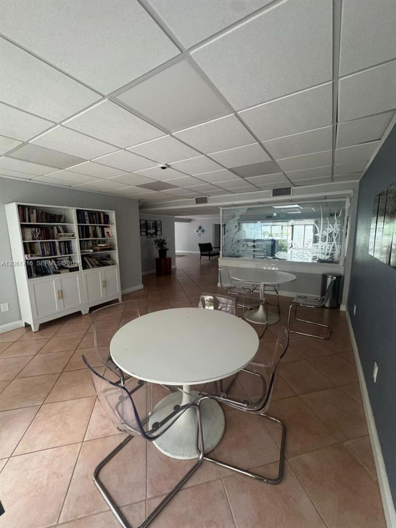 7705 SW 86th St , Unit B-211, Miami, FL 33143 Photo