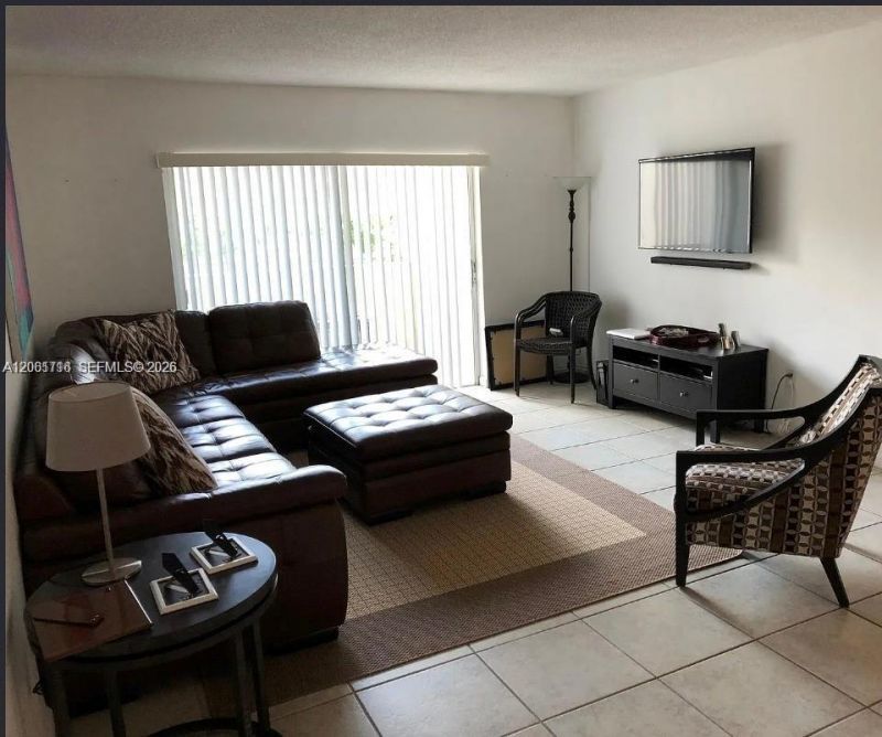 7705 SW 86th St , Unit B-211, Miami, FL 33143 Photo