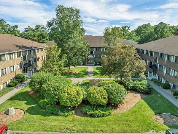 45 Macy Street, Unit 207B, Amesbury, MA 01913