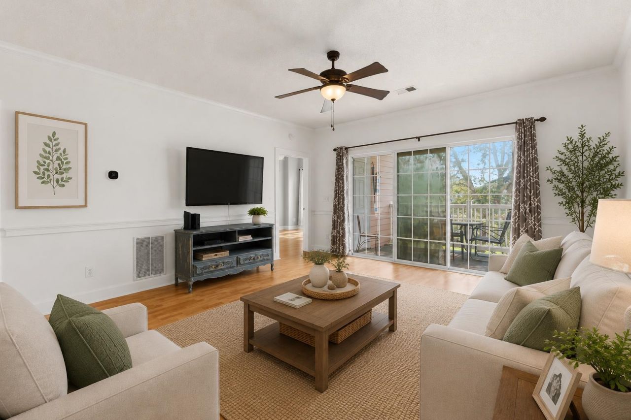 4846 Carnation Circle  Photo 5