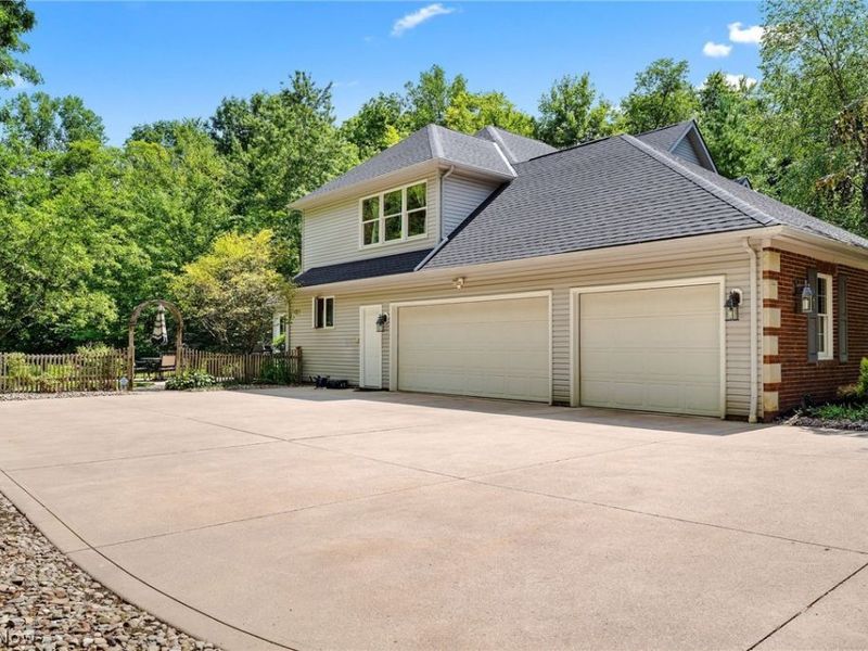 1473 Ridgemont Trail , Hinckley, OH 44233 Photo 4
