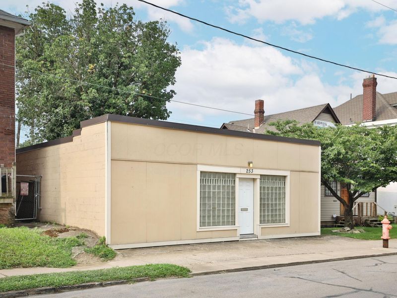 253 Chittenden Avenue, Columbus, OH 43201 Photo 2