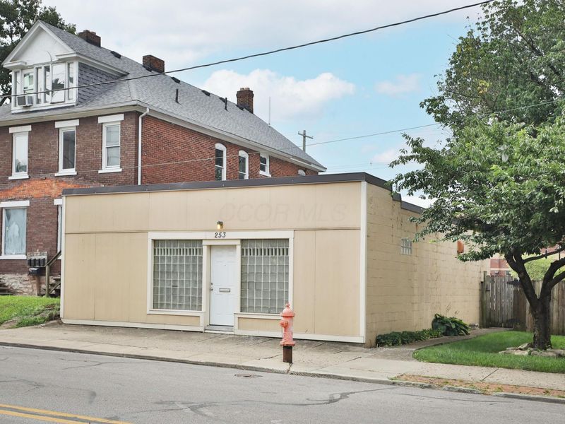 253 Chittenden Avenue, Columbus, OH 43201 Photo 4