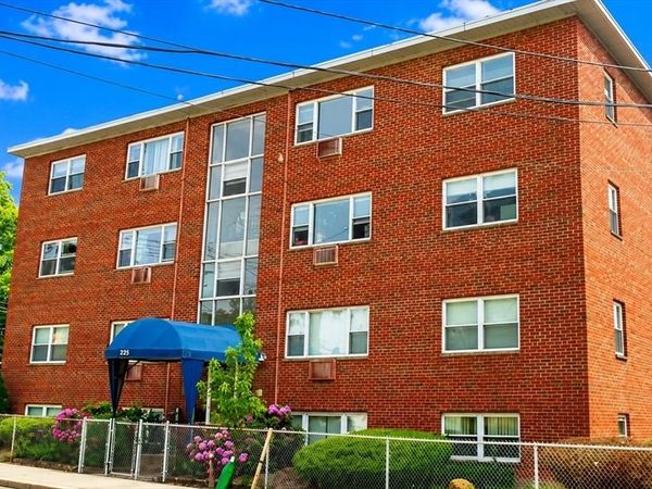 225 Baker, Unit 44, Boston, MA 02132