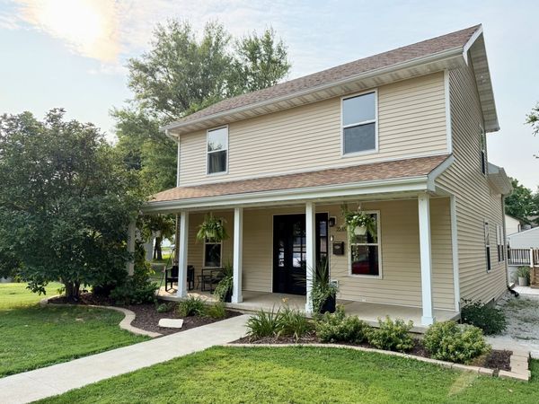 2215 State Street , Peru, IL 61354