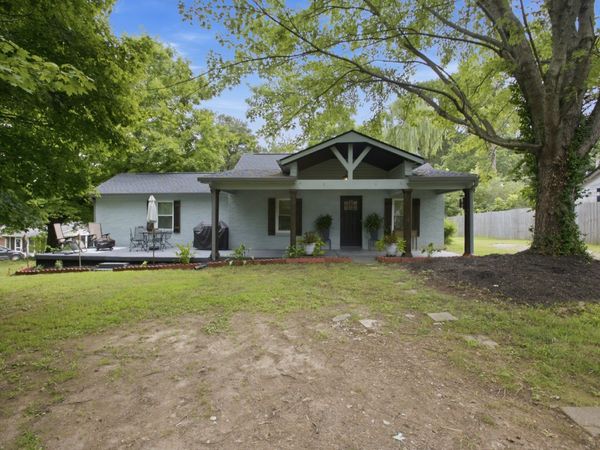 106 Martin St , Charlotte, TN 37036