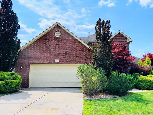 22246 Shane Drive , Macomb Twp, MI 48042