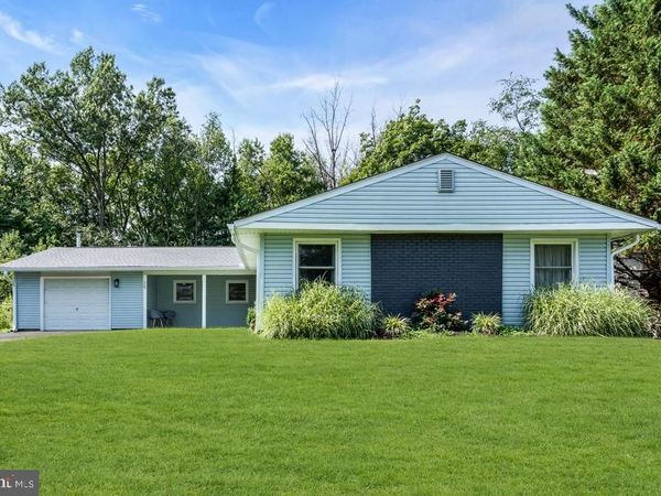 29 EVERGREEN DRIVE, WILLINGBORO, NJ 08046