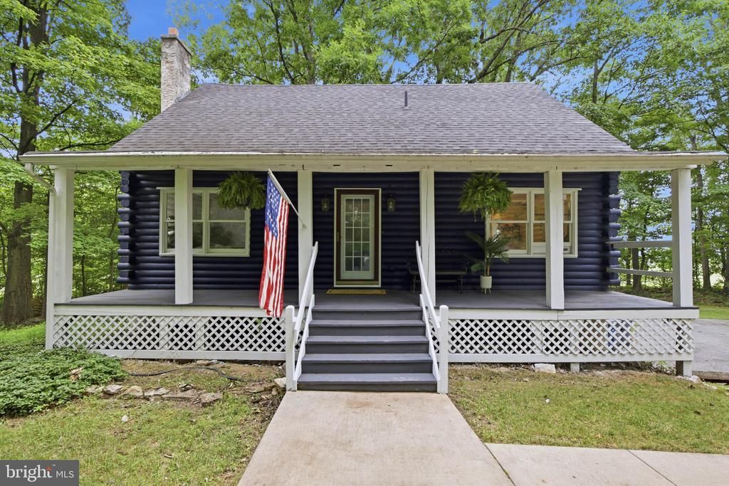9 ROCKLAND WAY, GLENMOORE, PA 19343