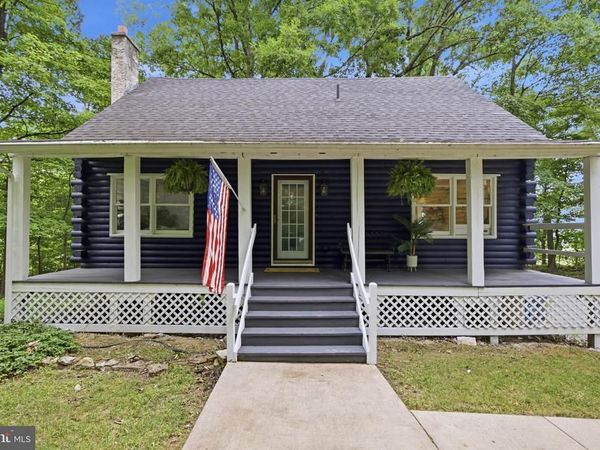 9 ROCKLAND WAY , GLENMOORE, PA 19343