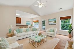 542 Battey Dr.  photo 4