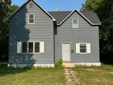 514 Conley Avenue S, Thief River Falls, MN 56701