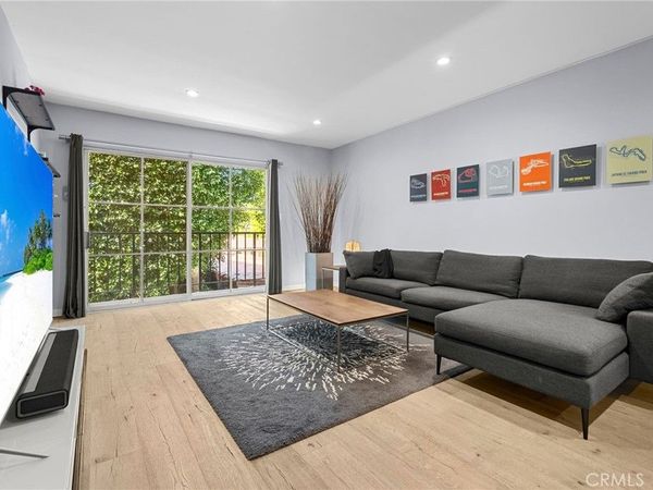 1045 N Kings, Unit 107, West Hollywood, CA 90069
