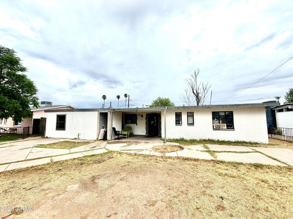 3248 E Holly Street, Phoenix, AZ 85008