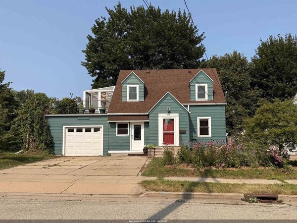 615 S WEIMAR STREET, Appleton, WI 54915