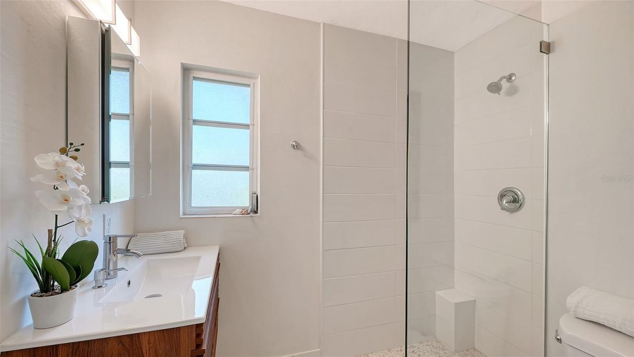 2719 Temple Street, Sarasota, FL 34239 Photo