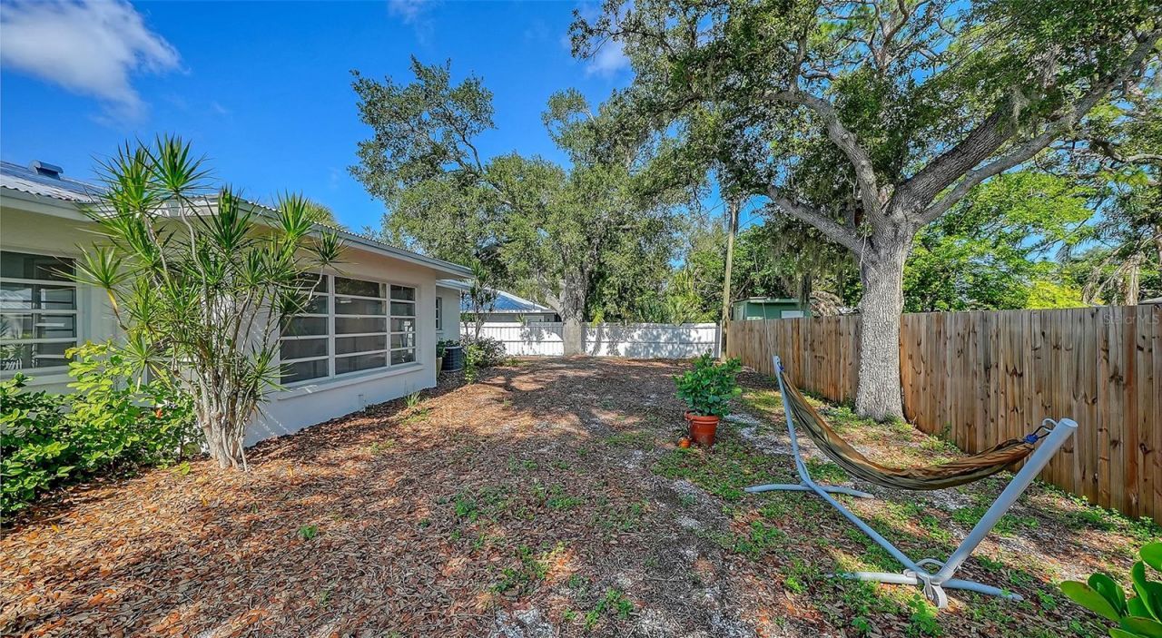 2719 Temple Street, Sarasota, FL 34239 Photo