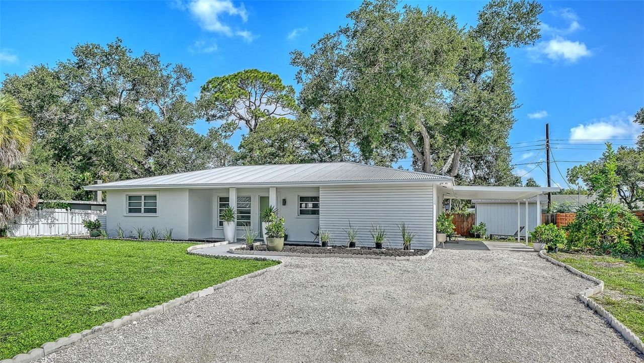2719 Temple Street, Sarasota, FL 34239 Photo