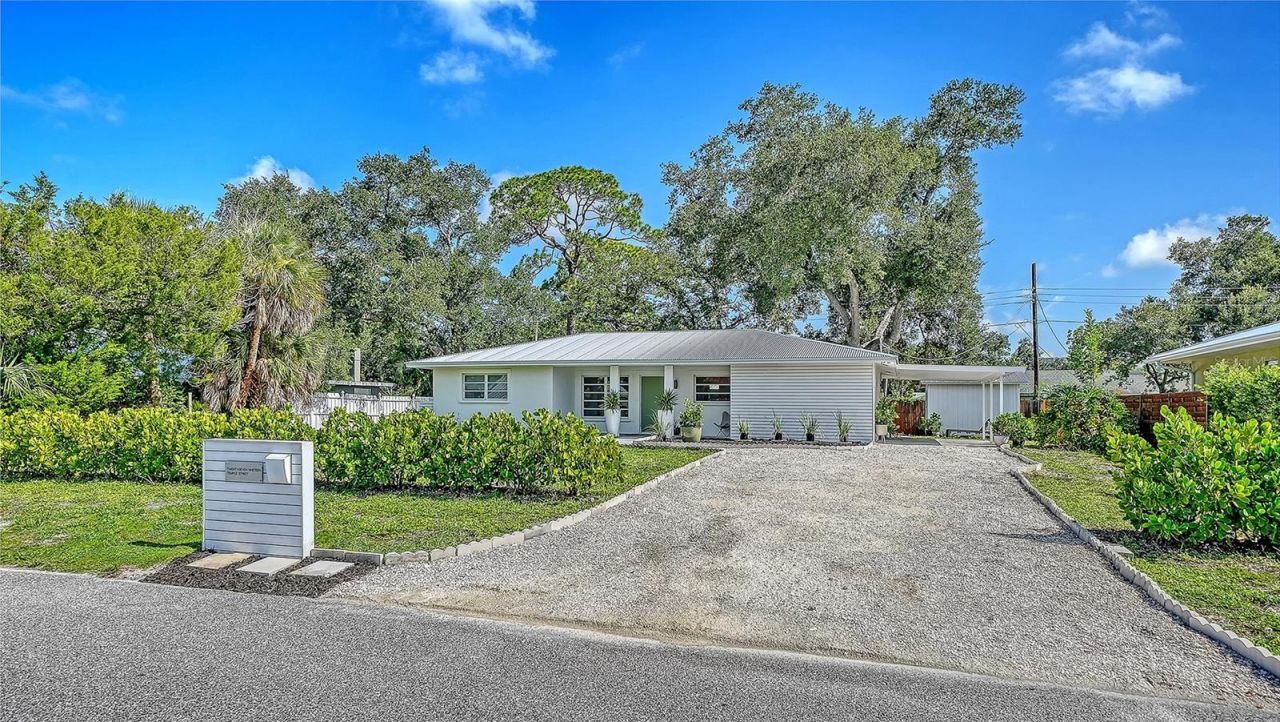 2719 Temple Street, Sarasota, FL 34239 Photo