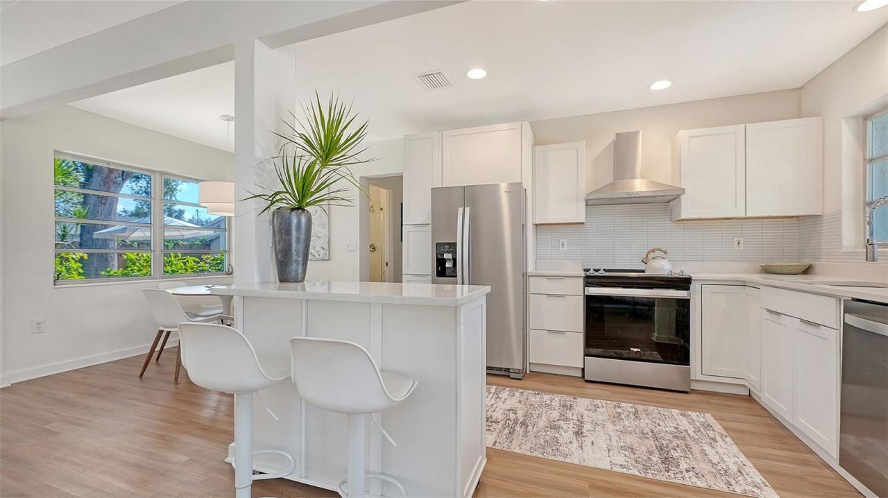 2719 Temple Street, Sarasota, FL 34239 Photo
