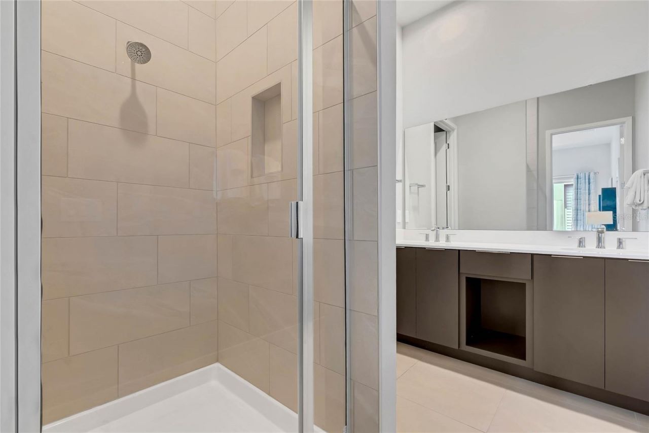 7740 Sandy Ridge Drive , Unit 241 BLDG 4, Reunion, FL 34747 Photo