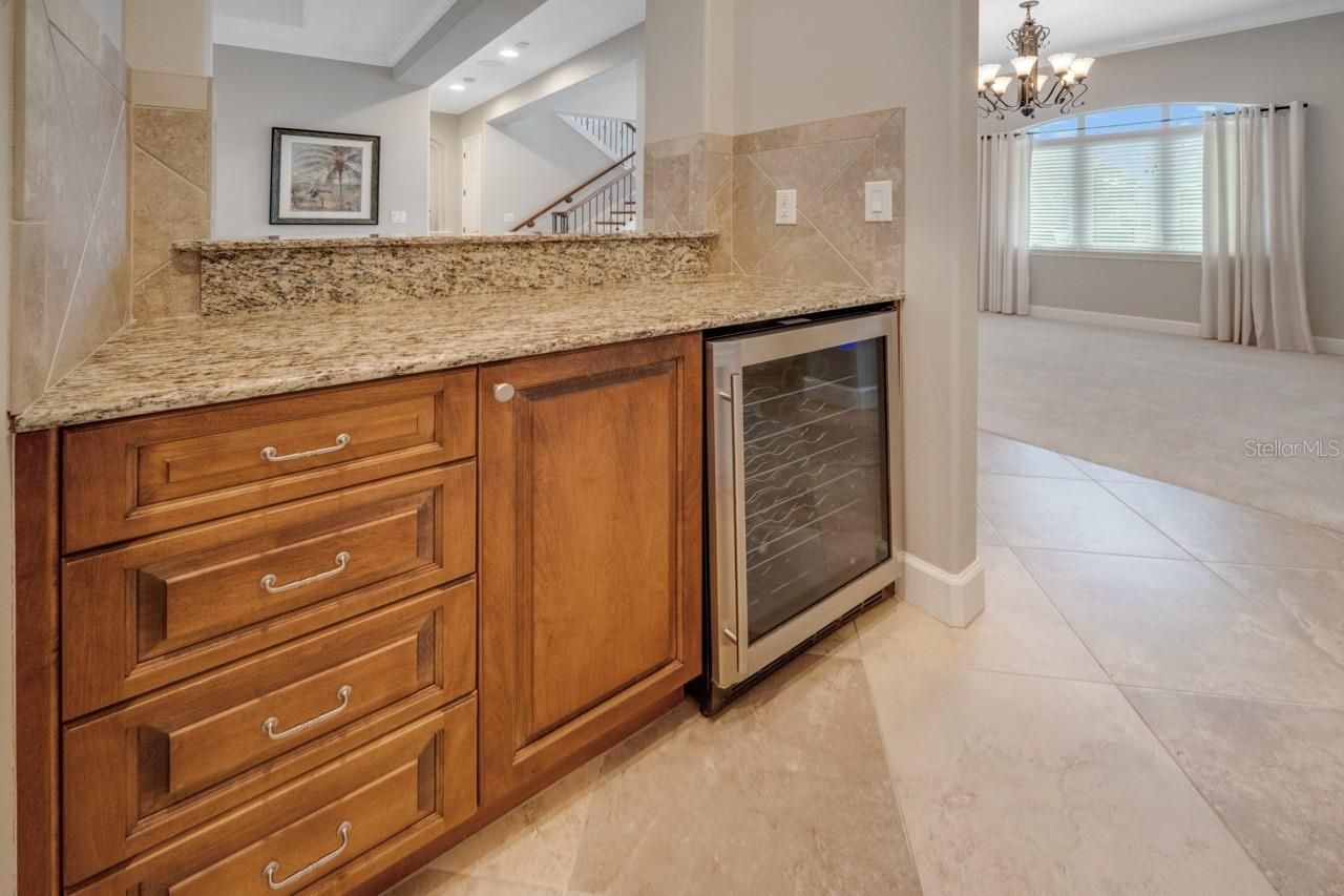 5918 Bahama Shores Drive S, Saint Petersburg, FL 33705 Photo