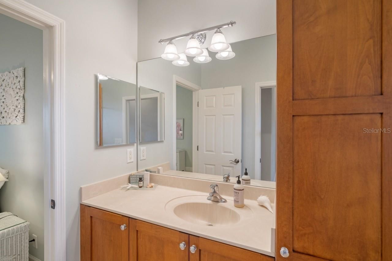 5918 Bahama Shores Drive S, Saint Petersburg, FL 33705 Photo