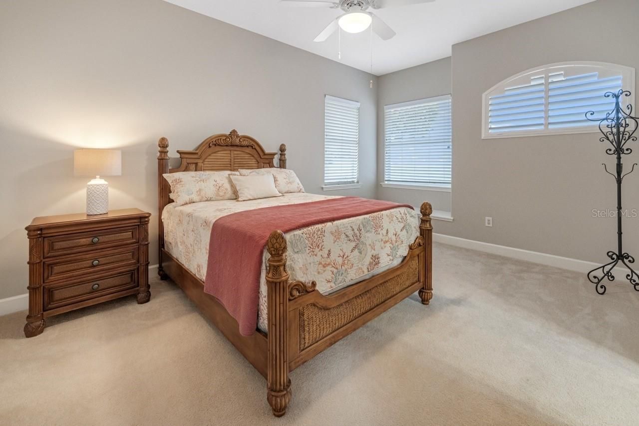 5918 Bahama Shores Drive S, Saint Petersburg, FL 33705 Photo