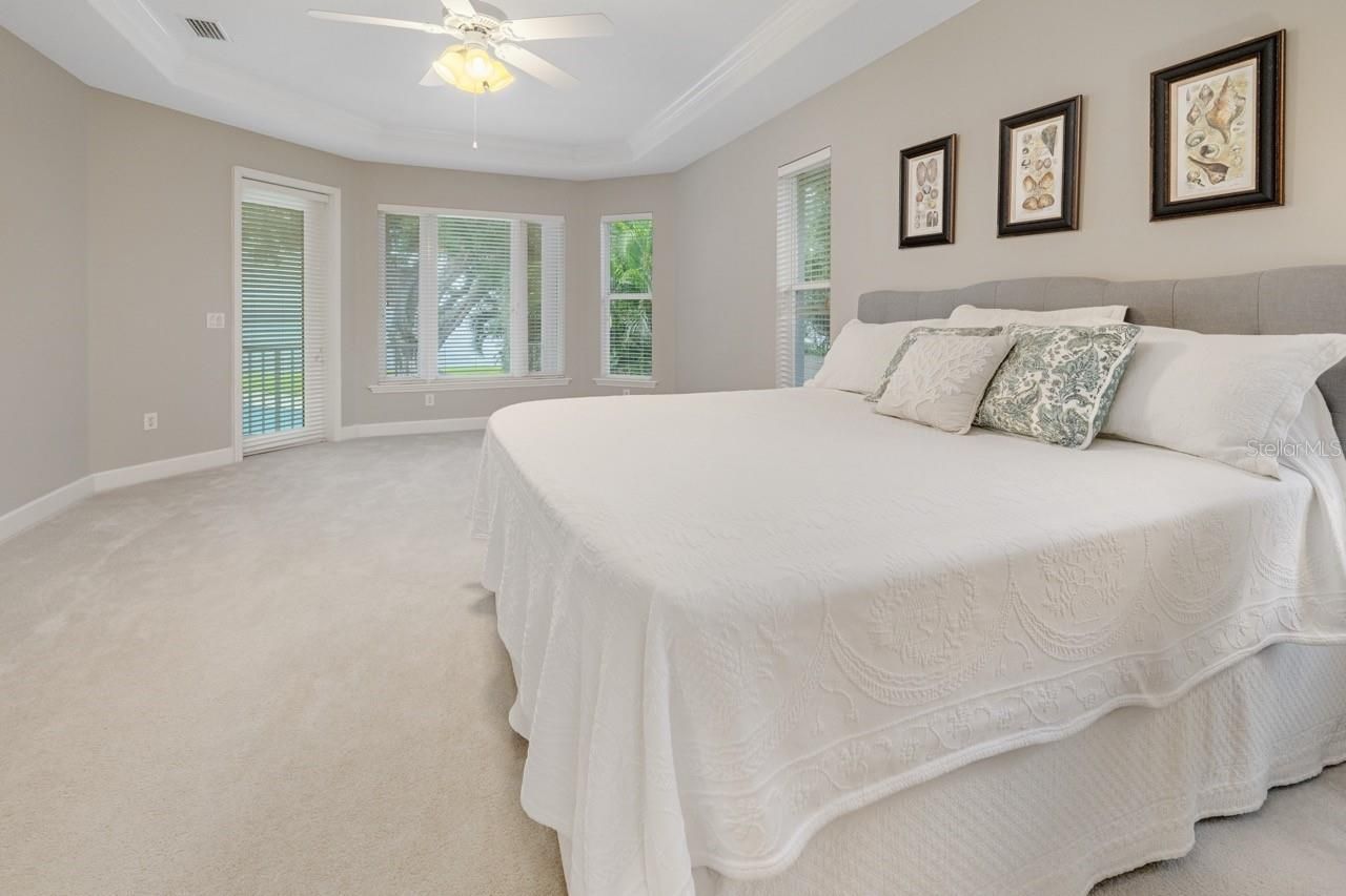 5918 Bahama Shores Drive S, Saint Petersburg, FL 33705 Photo
